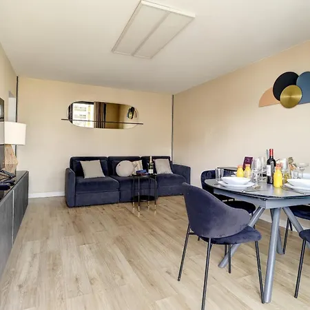 Appartement 5020 Curial - Chic 19th Parijs