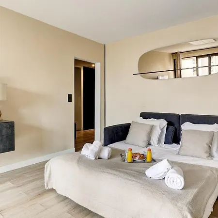 5020 Curial - Chic 19th Parigi