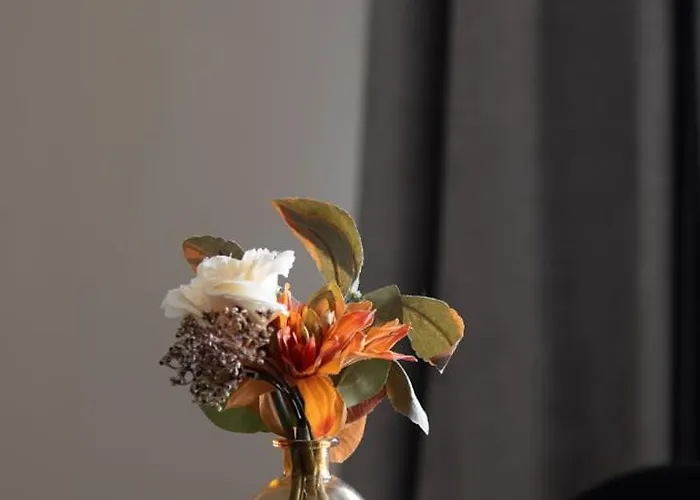 5020 Curial - Chic 19th Apartamento