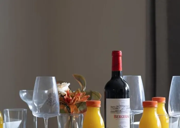 5020 Curial - Chic 19th Apartamento *